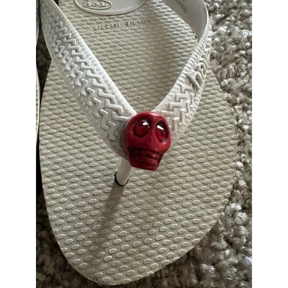 Havaianas Flip flop White With‎ Red Skull Charm Crystal Eyes Eur 37